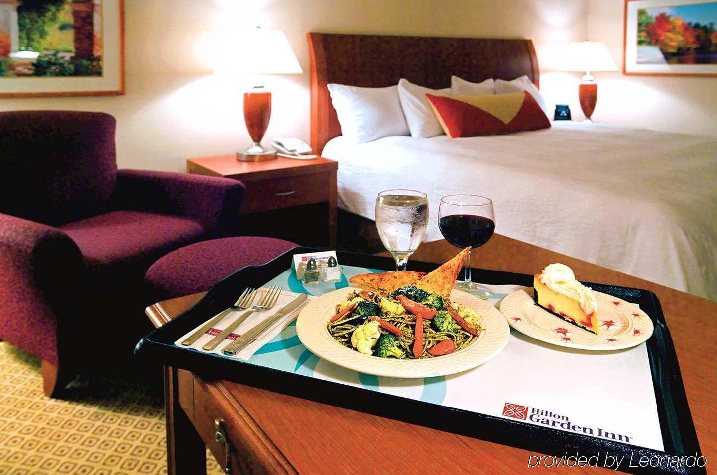 Hilton Garden Inn Orlando Lake Buena Vista Chambre photo